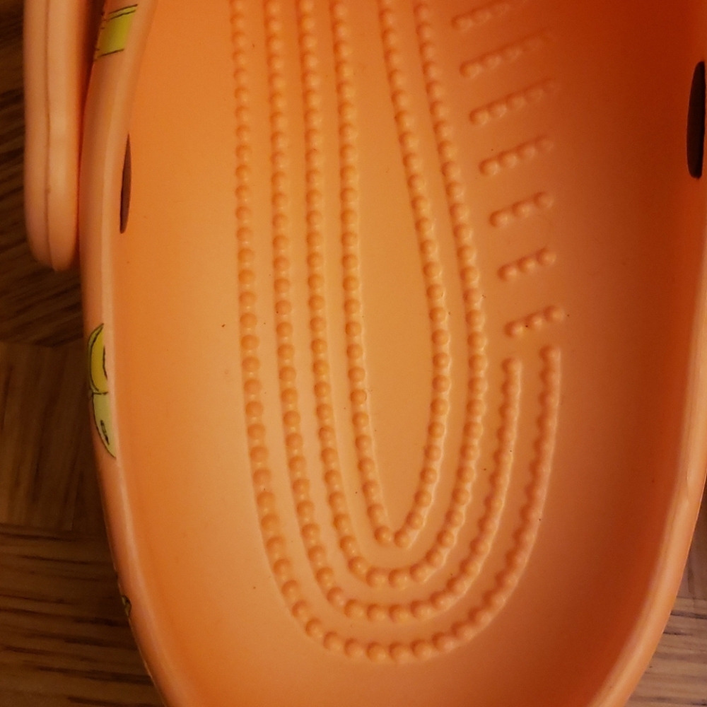 Unisex Crocs - Picture 4 of 9